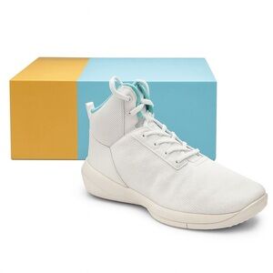 Moolah Kicks Phantom 1 Women’s Basketball Shoes Size 5 NWT